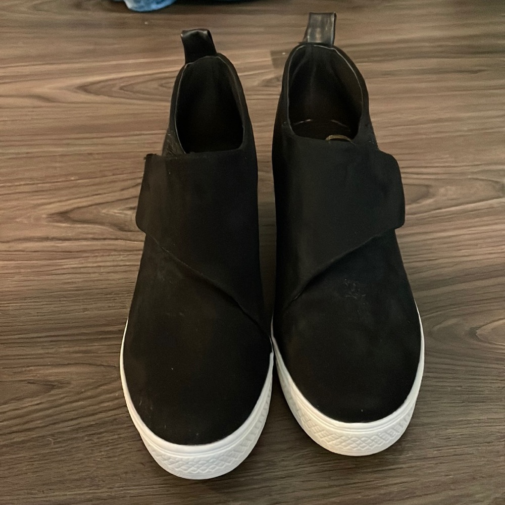 Coco Black play door fashion sneakers